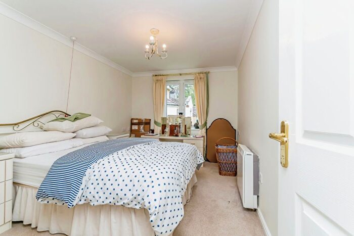 1 Bedroom Flat To Rent In Stafford Road, Caterham, CR3