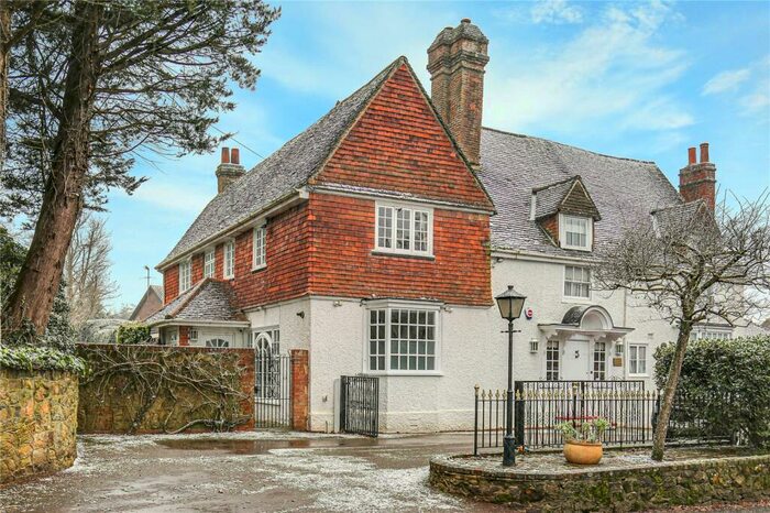 2 Bedroom End Of Terrace House To Rent In High Street, Limpsfield, Oxted, Surrey, RH8