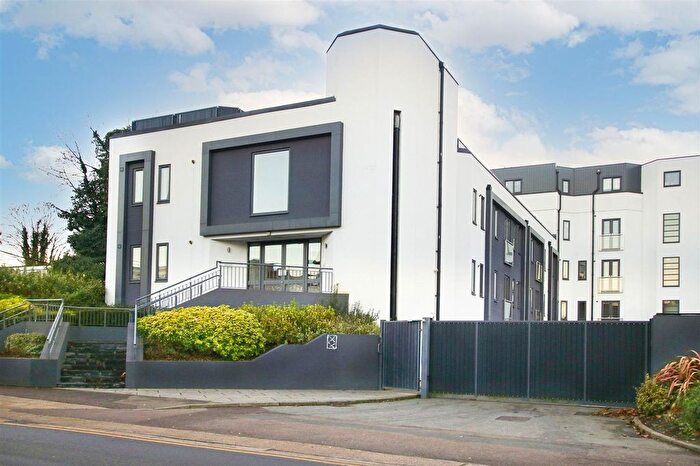 1 Bedroom Flat For Sale In Walton Street, Aylesbury, HP21