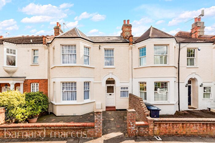 3 Bedroom House To Rent In Hillside Avenue, Bounds Green, N11