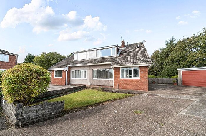 3 Bedroom Semi-detached House For Sale In Mendip Close, Fforestfach, Swansea, SA5