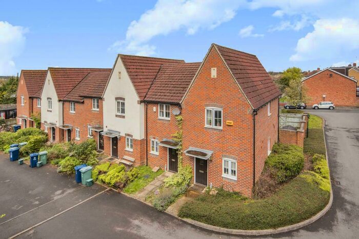 2 Bedroom End Of Terrace House To Rent In Lynn Close, Marston, OX3