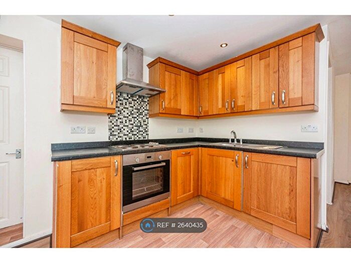 2 Bedroom Bungalow To Rent In Morgan Road, Rochester, ME2