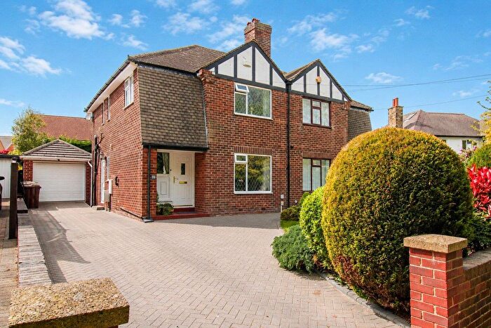 3 Bedroom Semi-detached House For Sale In Woodland Road, Wakefield, WF2
