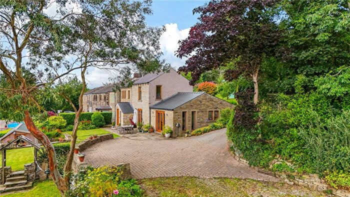 4 Bedroom Detached House For Sale In Upper Haughs, Scapegoat Hill, Huddersfield, HD7