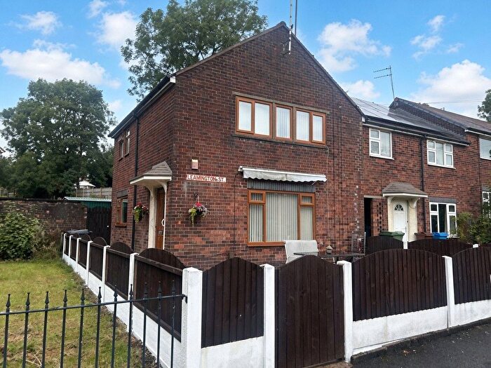 3 Bedroom End Terrace House For Sale In Leamington Street, Oldham, Greater Manchester, OL4