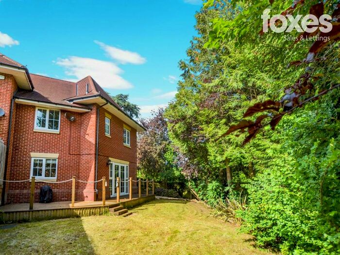 2 Bedroom Property To Rent In The Mount, Chine Walk, West Parley, BH22