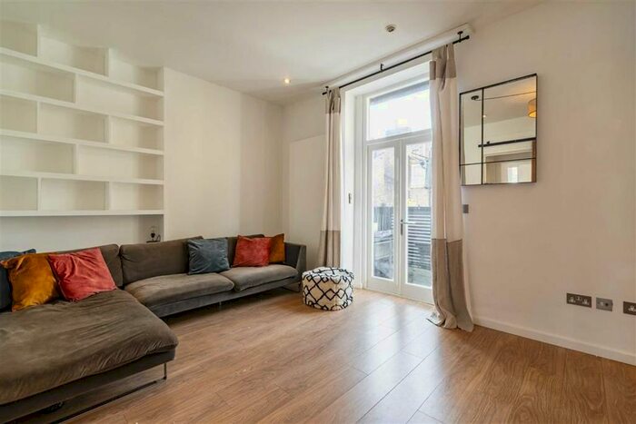 2 Bedroom Flat To Rent In Crawford Place, London, W1H