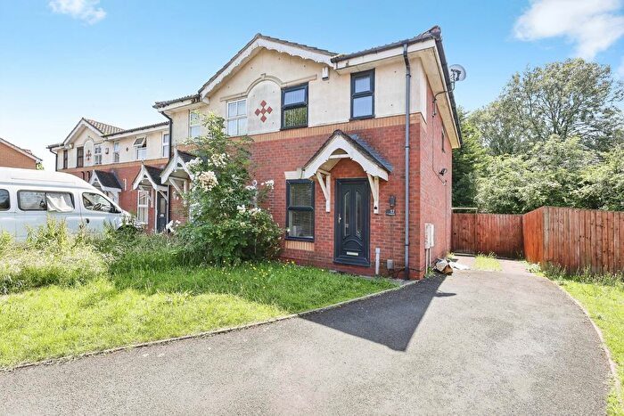 2 Bedroom Semi-detached House For Sale In Bramble Dell, Birmingham, West Midlands, B9