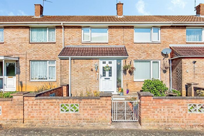 2 Bedroom End Of Terrace House For Sale In Mantlefield Road, Corby, NN18