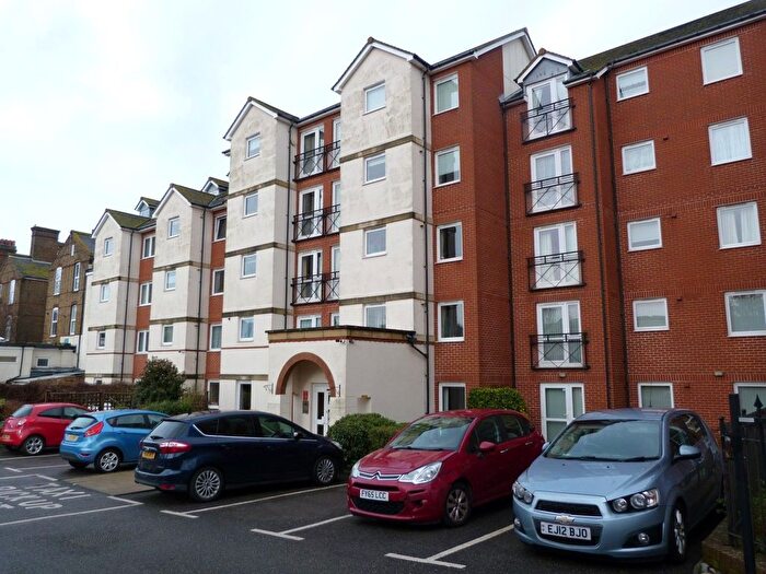 2 Bedroom Flat For Sale In Harold Road, Margate, CT9