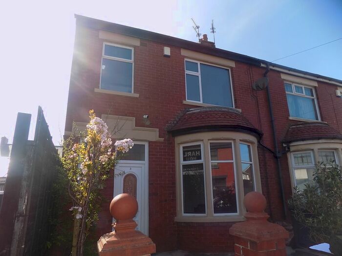 3 Bedroom Semi-Detached House To Rent In Harley Road, Blackpool, FY3