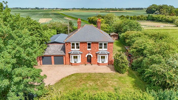 4 Bedroom Detached House For Sale In Trinity Road, Walpole Highway, Norfolk, PE14