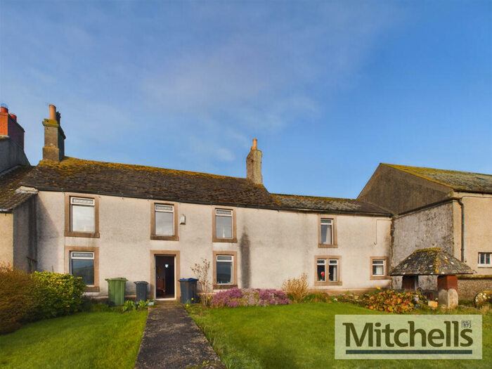 3 Bedroom Farm House For Sale In Mid Farm, Newtown, CA7