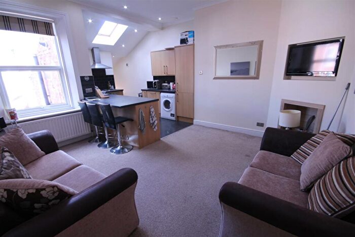 3 Bedroom Flat To Rent In Cavendish Road, Jesmond, Newcastle Upon Tyne, NE2