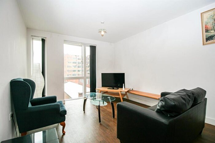 1 Bedroom Apartment To Rent In I-Land, Essex Street, B5