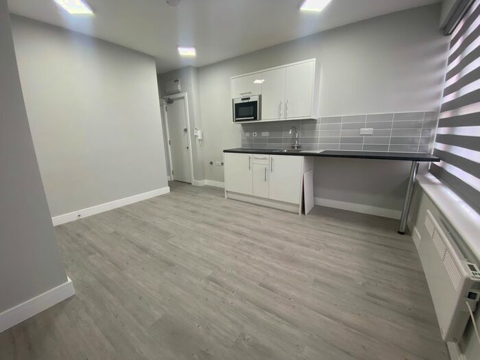 Studio To Rent In Tulse Hill, London, SW2