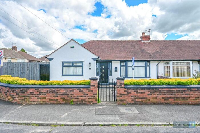 2 Bedroom Bungalow For Sale In Ruskin Way, Liverpool, Merseyside, L36