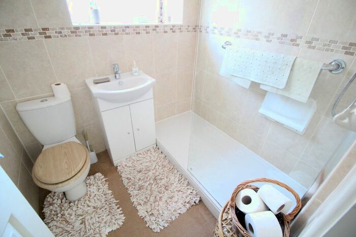 2 Bedroom Bungalow For Sale In Wolvey Road, Bulkington, Bedworth, Warwickshire, CV12