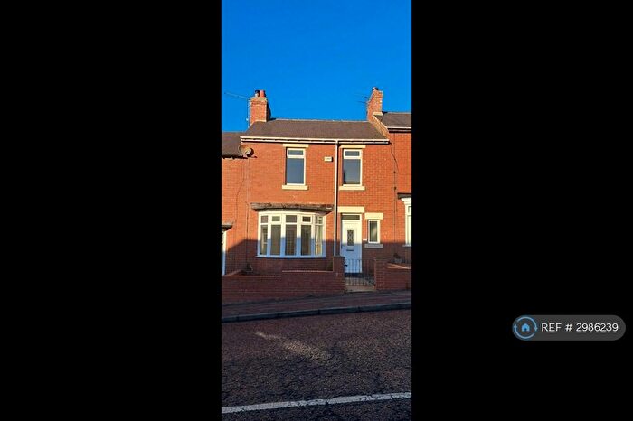 3 Bedroom Terraced House To Rent In Holyoake Gardens, Gateshead, NE9