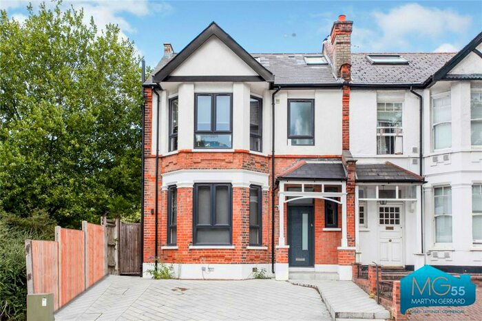 2 Bedroom Apartment To Rent In High Road, East Finchley, London, N2