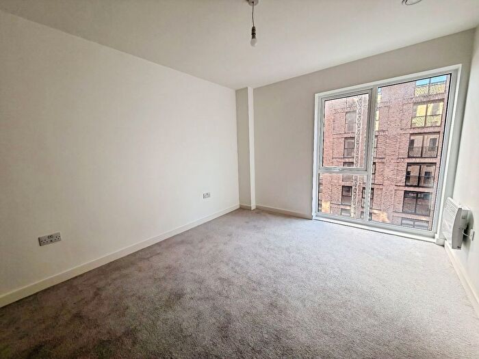 3 Bedroom Property To Rent In Grant Court, Ordsall Lane, Salford, M5