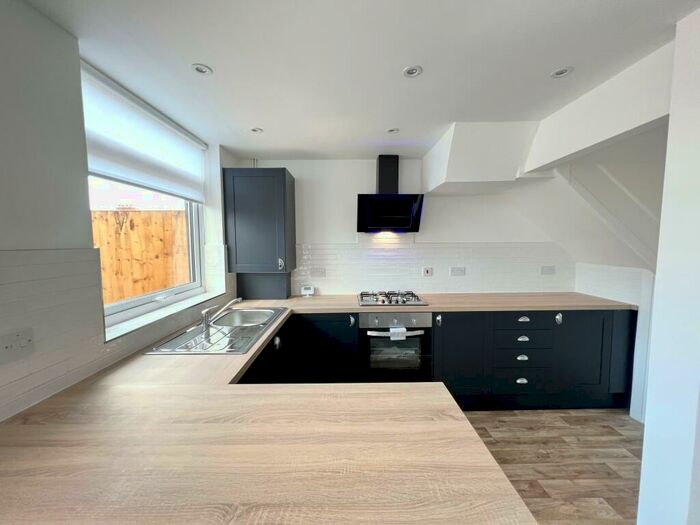 3 Bedroom House To Rent In Saville Road, L13