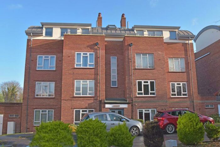 2 Bedroom Apartment To Rent In Hampshire Lodge, Maidenhead, Berkshire, SL6