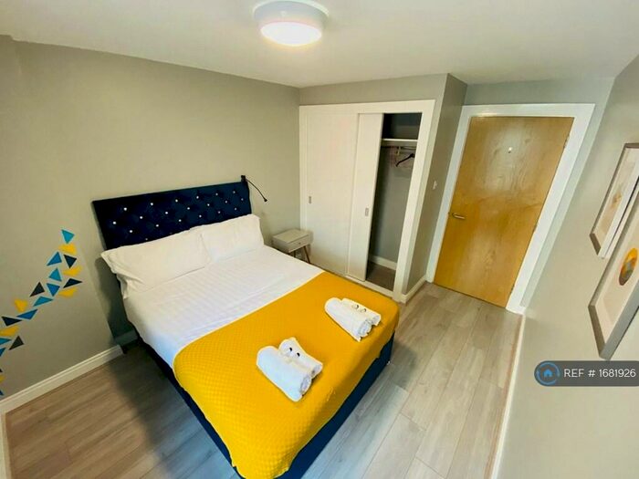 3 Bedroom Flat To Rent In Margarita Plaza, Belfast, BT2