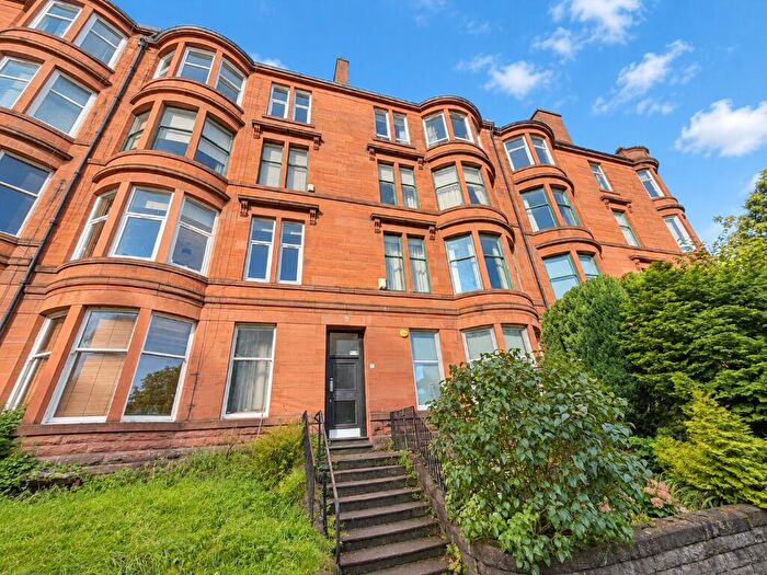 2 Bedroom Flat To Rent In Grantley Gardens, Shawlands, Glasgow, G41