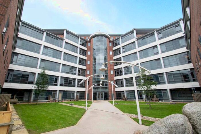 1 Bedroom Flat To Rent In Waterfront West, Brierley Hill, DY5