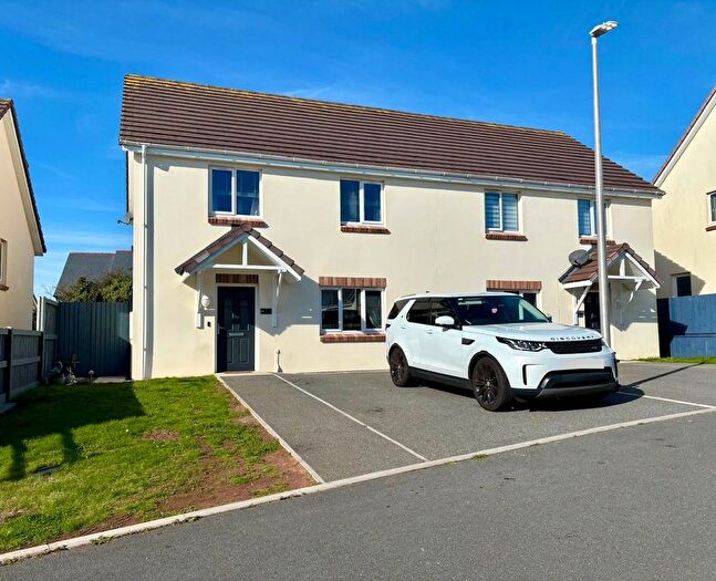 3 Bedroom Semi-Detached House For Sale In Beaconing Drive, Steynton, Milford Haven, SA73