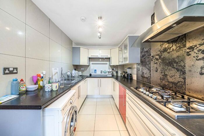 3 Bedroom Property To Rent In Bristow Road, Gipsy Hill, SE19