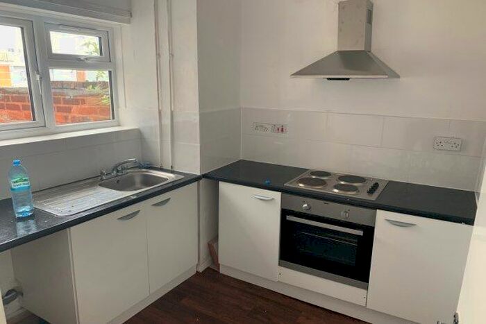 2 Bedroom Flat To Rent In Stafford Street, Walsall, WS2