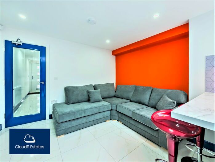 5 Bedroom Terraced House To Rent In Ribble Road, Coventry, CV3