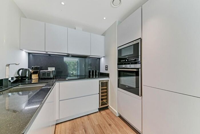 1 Bedroom Flat For Sale In Cashmere House, Leman Street, Aldgate, Tower Gateway, Tower Hill, London, E1