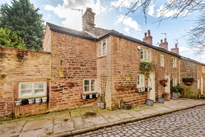 2 Bedroom End Terrace House For Sale In Queen Street, Macclesfield, SK10