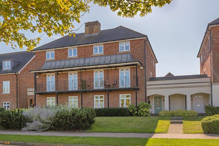 4 Bedroom Detached House For Sale In Tower View, Kings Hill, ME19