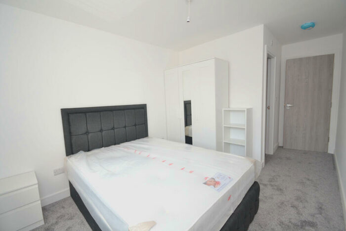 3 Bedroom Flat To Rent In Lloyd Street South, Rusholme, Manchester, M14