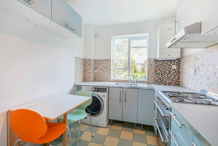 1 Bedroom Flat To Rent In Yeate Street, Islington, London, N1