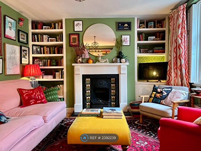 1 Bedroom Flat To Rent In New North Road, London, N1