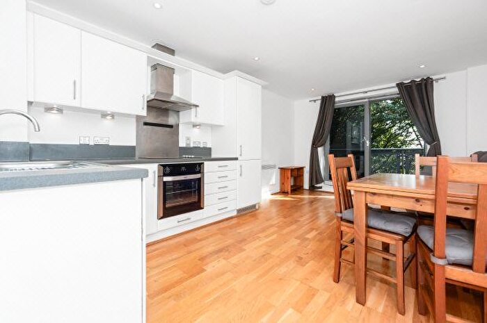 1 Bedroom Flat To Rent In Independence House, Chapter Way, SW19