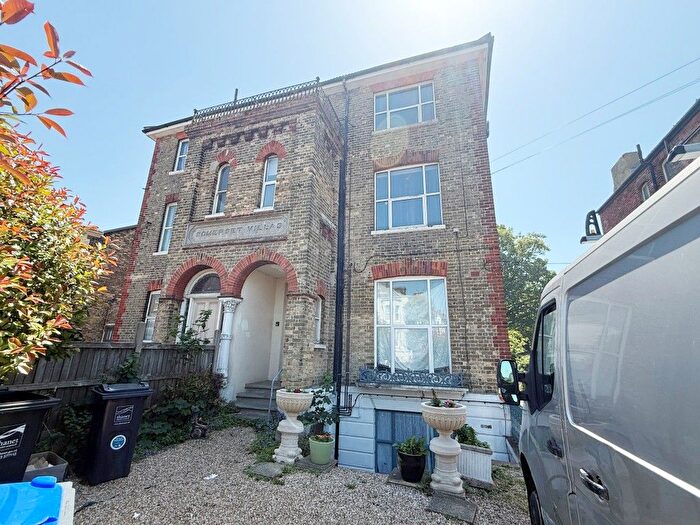 1 Bedroom Flat For Sale In Flat, St. Peters Road, Margate, Kent, CT9
