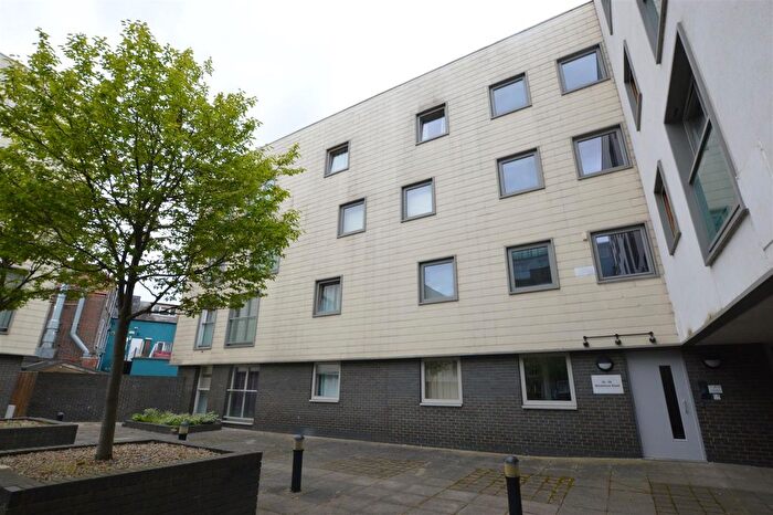 2 Bedroom Flat For Sale In Maidstone Road, Norwich, NR1