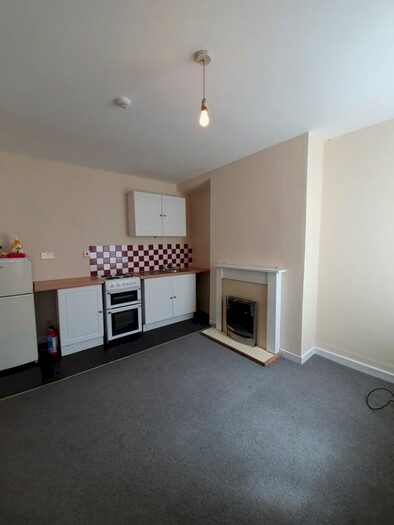 1 Bedroom Flat To Rent In Windsor Avenue, Blackpool, Lancashire, FY4