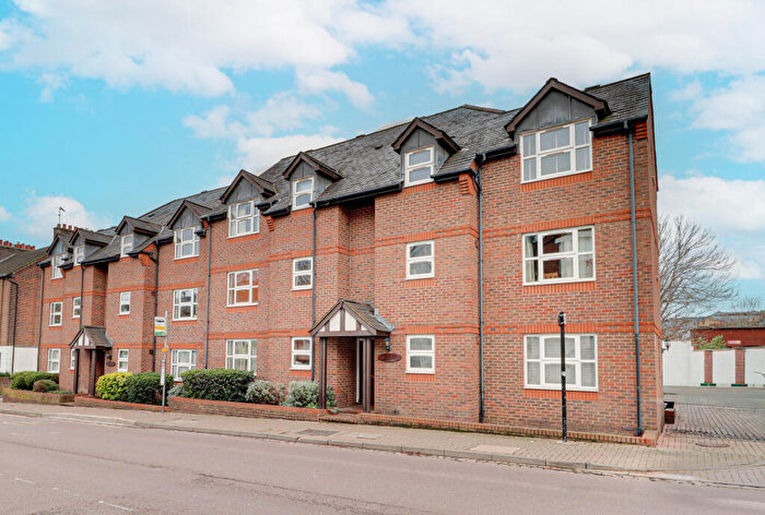 1 Bedroom Flat For Sale In Alma Road, St Albans, AL1