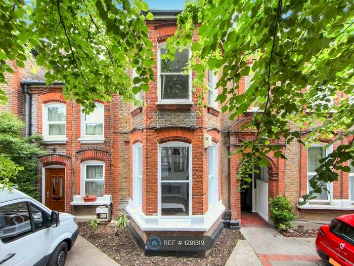 1 Bedroom Flat To Rent In Brownhill Road, London SE6
