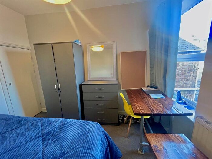 3 Bedroom Terraced House To Rent In Howe Street, Derby, - Students /, DE22