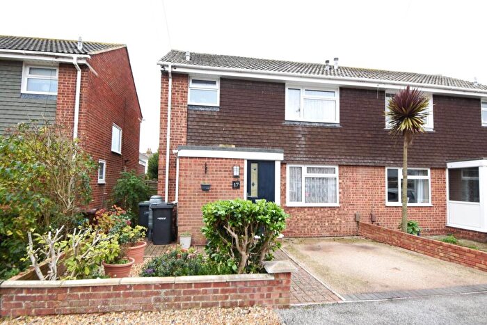 3 Bedroom Semi-Detached House For Sale In Gosport Road, Lee On The Solent, PO13