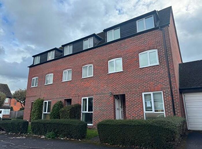 1 Bedroom Maisonette For Sale In Newbury, Berkshire, RG14